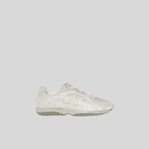 New Balance 204L Timberwolf White